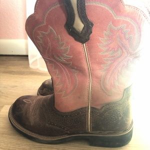 Pink Ariat Fatbaby cowboy / cowgirl boot size 7.5